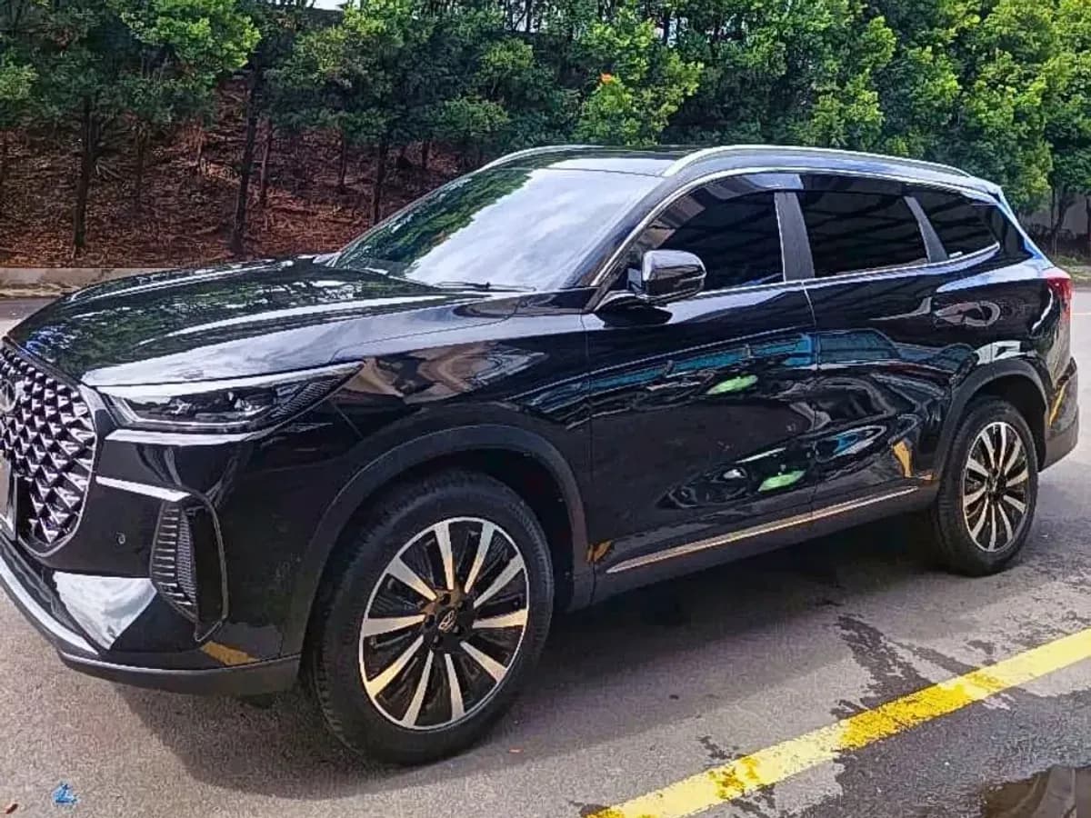 Chery Tiggo 8 setelah Ceramic Coating di Magic Detailing