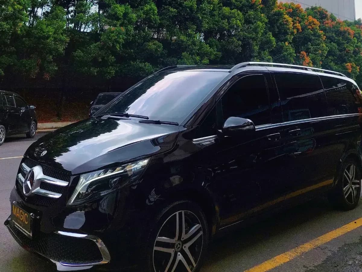Mercedes-Benz V-Class V250 setelah Ceramic Coating di Magic Detailing